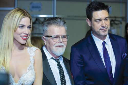 Η Κατερίνα Στικούδη με τους Νίκο Αποστολόπουλο και Κενάν