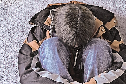 Φρίκη στον Βόλο με 30χρονο που βίασε 15χρονο ανάπηρο αγόρι