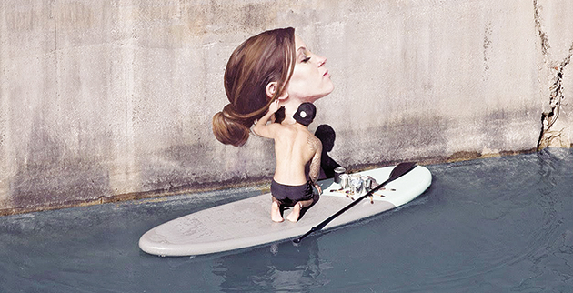 Ο Σιν Γιόρο ζωγραφίζει ένα γυναικείο πορτρέτο