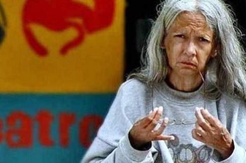 H πρώην βασίλισσα oμορφιάς που πέθανε άστεγη