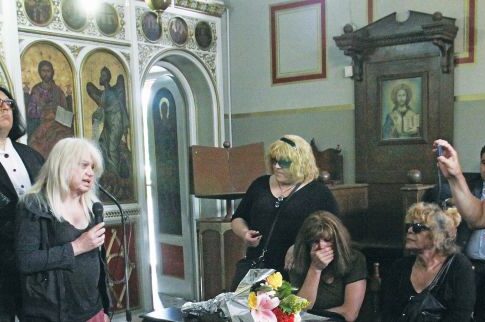 Σκηνές από Αλμοδοβάρ στην κηδεία της Αλόμα