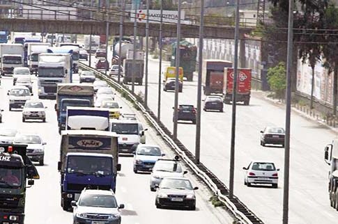 Πάγιο τέλος στα Ι.Χ. και ειδικό στα καύσιμα προτείνουν οι έμποροι