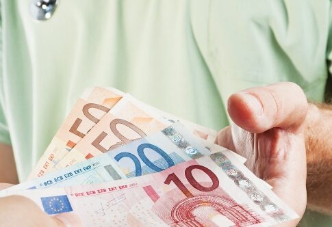 Η Bayer δωροδοκούσε (!) Ελληνες γιατρούς
