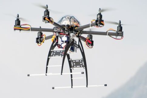 Drones-F16 για τα «στούκας»