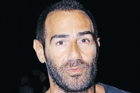 Μαλλιά κουβάρια για το βιβλίο του Κανάκη