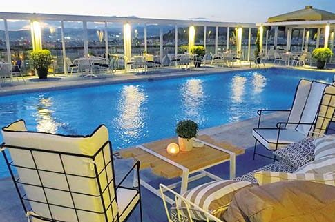 Πώς βούλιαξε το... υπερωκεάνιο Athens Ledra