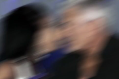 Ελληνας γόης ερωτευμένος ξανά μετά από κατάθλιψη και διαζύγιο!