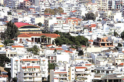 Μητέρα (60 ετών) και γιος (25) μπούκαραν σε σπίτια