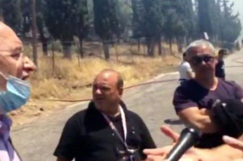 Επεισόδιο Λαφαζάνη με αγανακτισμένους κατοίκους του Καρέα - «Να σηκωθείς να φύγεις»