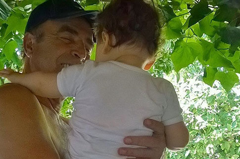 Πετυχημένος και στον ρόλο του παππού ο «Θεοχάρης»
