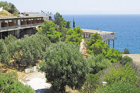 Πωλείται «φάντασμα» στη Μάνη