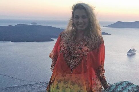 Η Σπυροπούλου και το ηλιοβασίλεμα