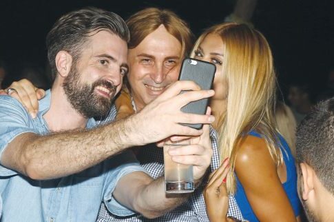 Ενας πρίγκιψ στα μπουζούκια
