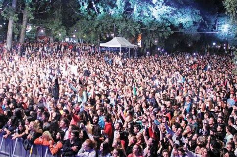 Κοσμοπλημμύρα και φέτος για το River party στο Νεστόριο