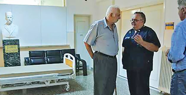 Ο 77χρονος μετανάστης που γύρισε από την ξενιτιά και έγινε ο μεγαλύτερος ευεργέτης στο Νοσοκομείο Κοζάνης