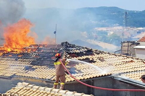 Πύρινη κόλαση στην παλιά πόλη