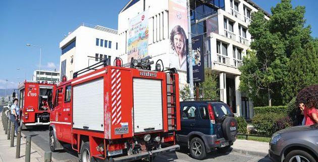 Οι φλόγες έριξαν «μαύρο» στον ΑΝΤ1