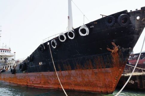 Αβέβαιη η τύχη του «Noor One», που έχει μείνει στα αζήτητα