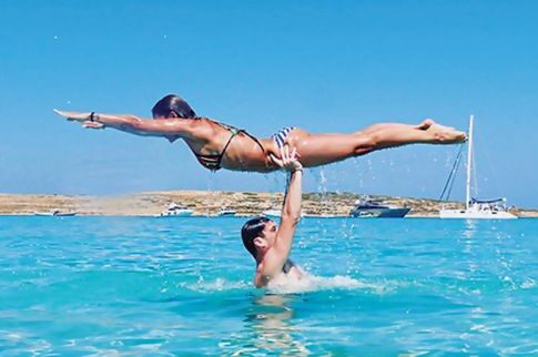 Η Συνατσάκη «πετάει» αλά «Dirty dancing»