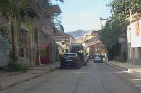 Ιωάννινα: 35χρονη μέθυσε και έκανε βουτιά από τον τρίτο όροφο!
