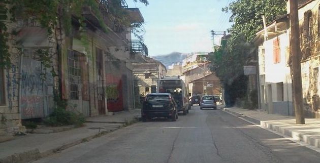 Ιωάννινα: 35χρονη μέθυσε και έκανε βουτιά από τον τρίτο όροφο!