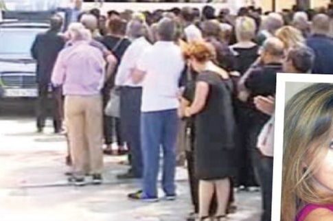 Τελευταίο «αντίο» στη δημοτική αστυνομικό