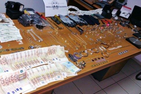 Χαλάνδρι: Επιασαν «στα πράσα» συμμορία Γεωργιανών