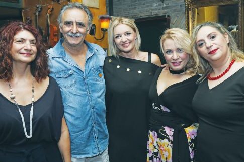 Στον... παράδεισο της «νεράιδας της Ρόδου»