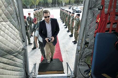 Ο Αλέξης και ο Κυριάκος σε... αγώνα για τις καλύτερες ιδέες και τις περισσότερες selfies!