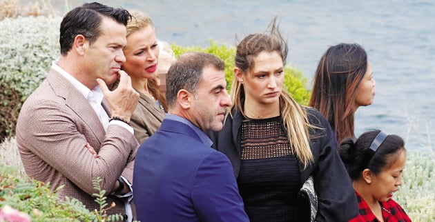 Ο Τάσος Σχοιζάς με τη σύζυγό του Γκρέτα Τσέτη και η Χριστιάνα Γαργαροπούλου