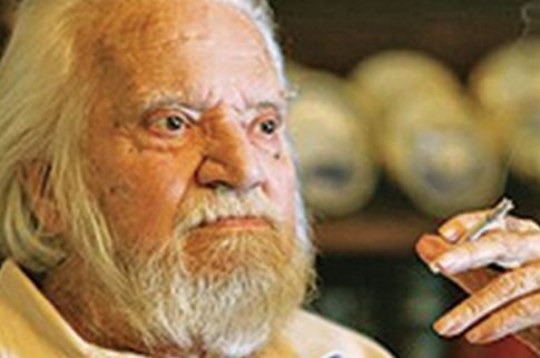 Β. Γκούφας: «Εσβησε» ο σεναριογράφος «χρυσών» σίριαλ
