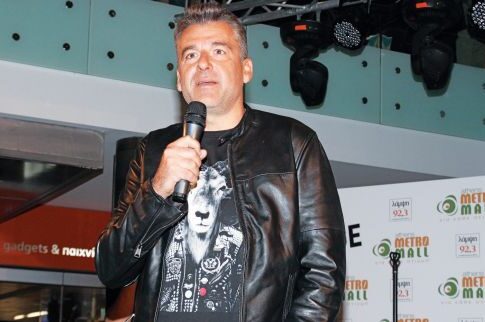 Ο φρεσκοχωρισμένος «ροκάς»
