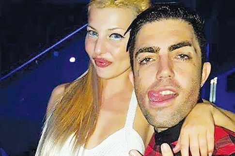 Ο Tus και η Αρια Δαμουλάκη