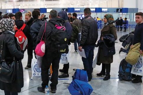 Εφυγαν για Φινλανδία 111 πρόσφυγες