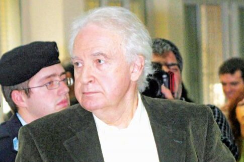 «Κυκλοφορούν ελεύθεροι οκτώ της 17 Νοέμβρη»