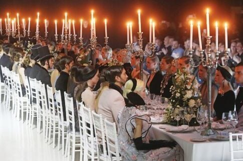 Fashion story με μυστήριο και λάμψη