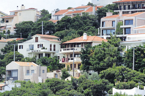 Πλειστηριασμοί και σε βίλες εφοπλιστών