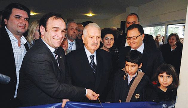 Ο Χιώτης εφοπλιστής σε στιγμιότυπο από τα εγκαίνια ΚΑΠΗ Νέας Κηφισιάς «Στέλλα Ν. Φράγκου»