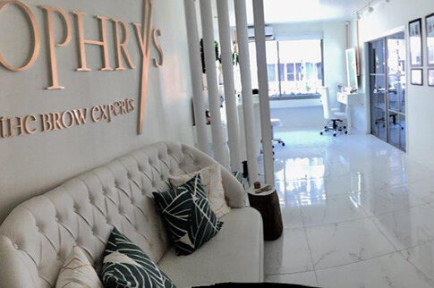 OPHRYS • The brow experts