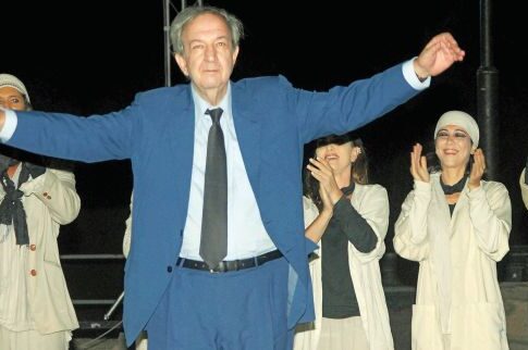 Πιο φτωχό το θέατρο!