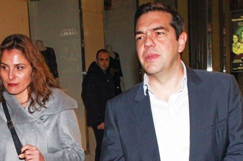 Αποδοκιμασίες για Τσίπρα και Μπέτυ