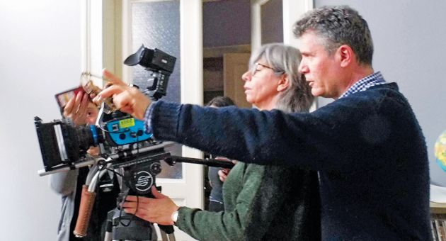 Στιγμιότυπο από το backstage των γυρισμάτων