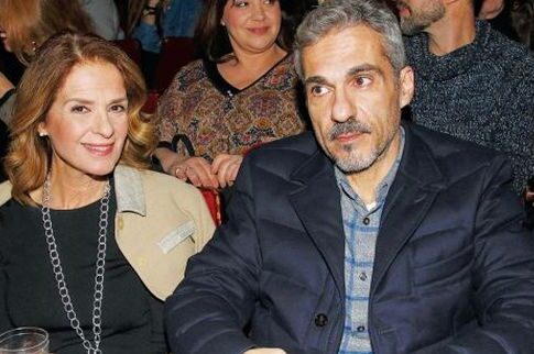 Σπάνια κοινή εμφάνιση στο θέατρο