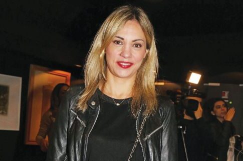 «Κολλημένη» με το θέατρο
