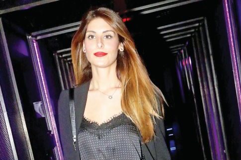 Η Ανθή σε νυχτερινο ρεπορτάζ