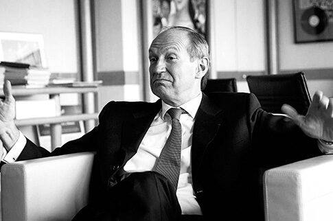 O «Mr L'Oreal» έτοιμος για μπίζνες στην Ελλάδα