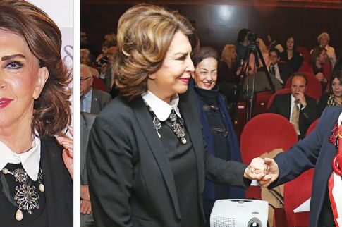 Τιμητική διάκριση στη Μιμή Ντενίση από τον Ομιλο UNESCO Πειραιώς και Νήσων