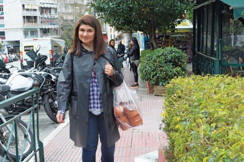Η βόλτα στο Κολωνάκι και τα πήλινα μπολάκια