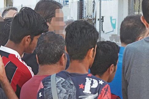 Αστυνομικοί  σε κύκλωμα  νομιμοποίησης μεταναστών