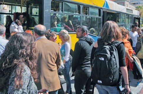 Xειρόφρενο στα ΜΜΜ την Πρωτομαγιά και γενική απεργία στις 17 Μαΐου!